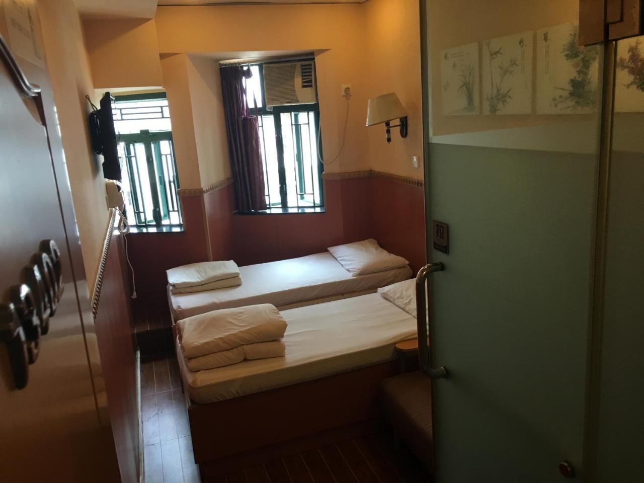 Hop Inn On Nathan Road Гонконг Экстерьер фото